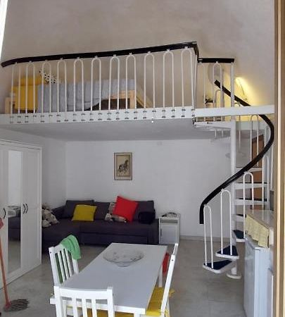 דירות ויאסטה Casa Daniela 2 מראה חיצוני תמונה